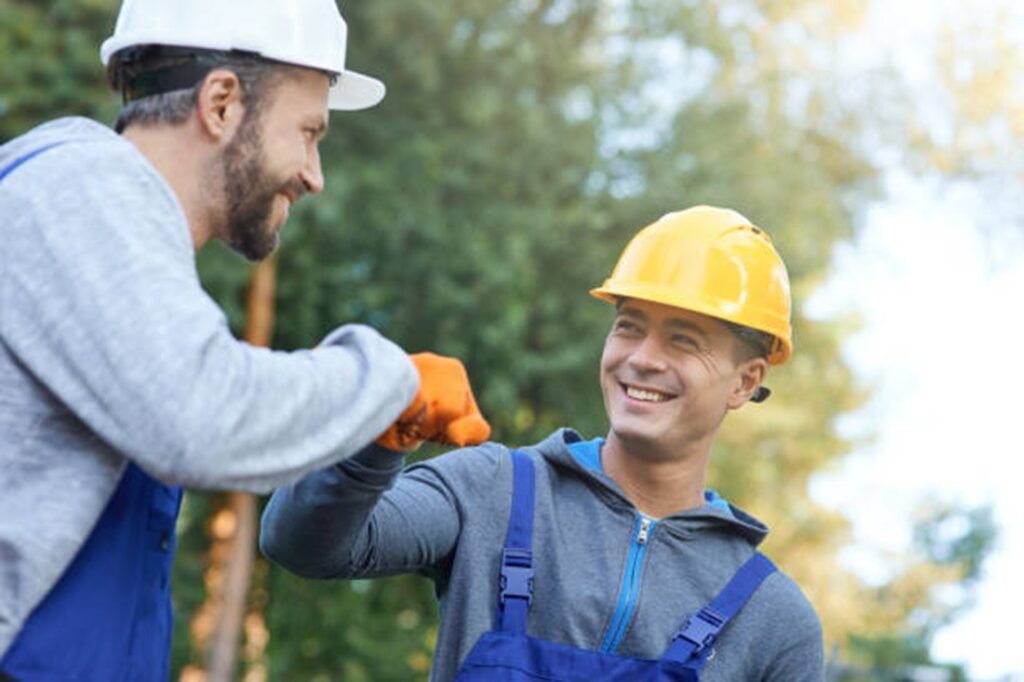 Friendly Ballwin Tree Service professionals providing dependable customer service and expert tree care for homeowners in Ballwin, MO.